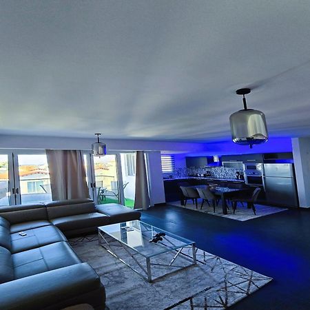 Golden Bay Deluxe Holiday Apartment Protaras Exterior photo