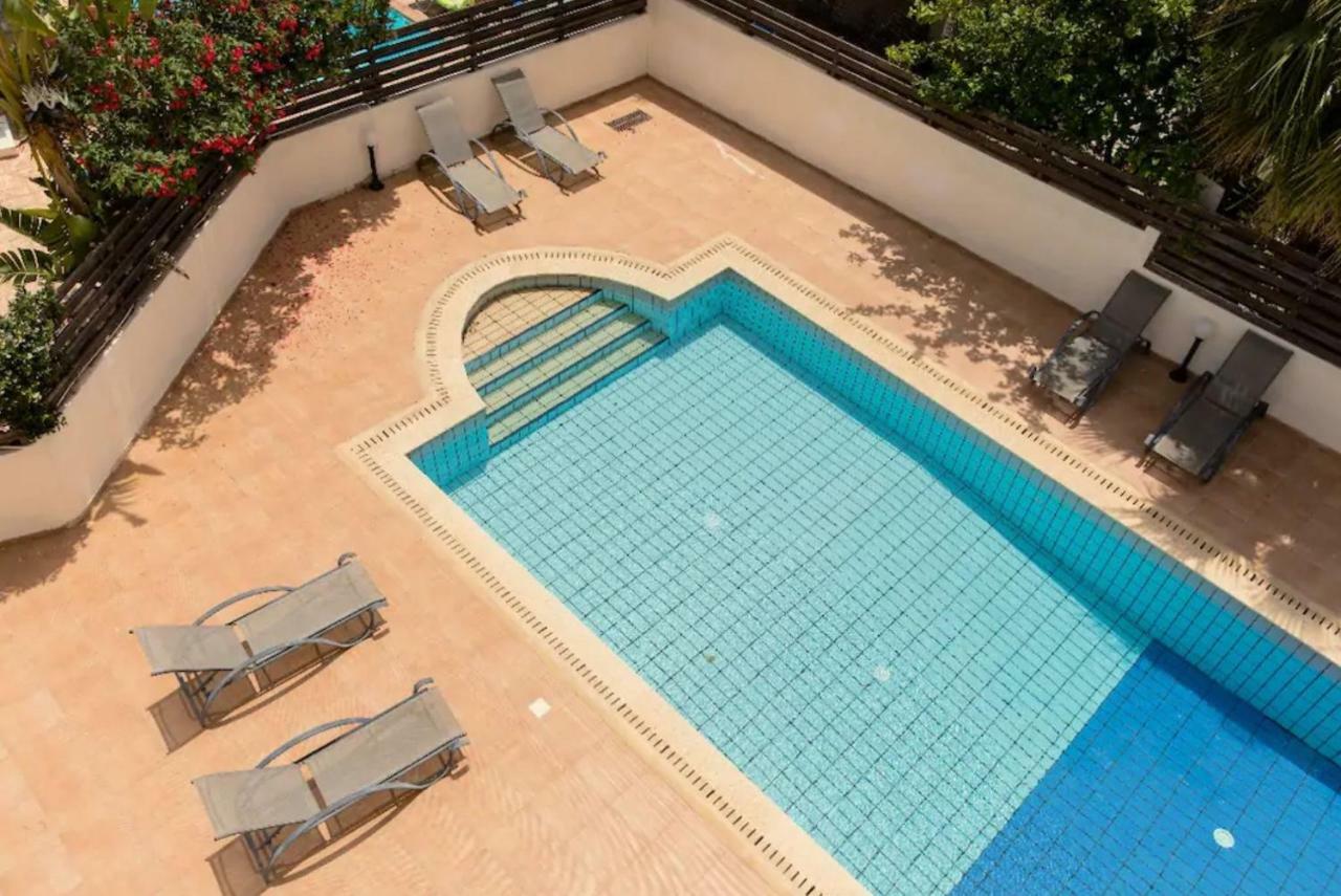Golden Bay Deluxe Holiday Apartment Protaras Exterior photo